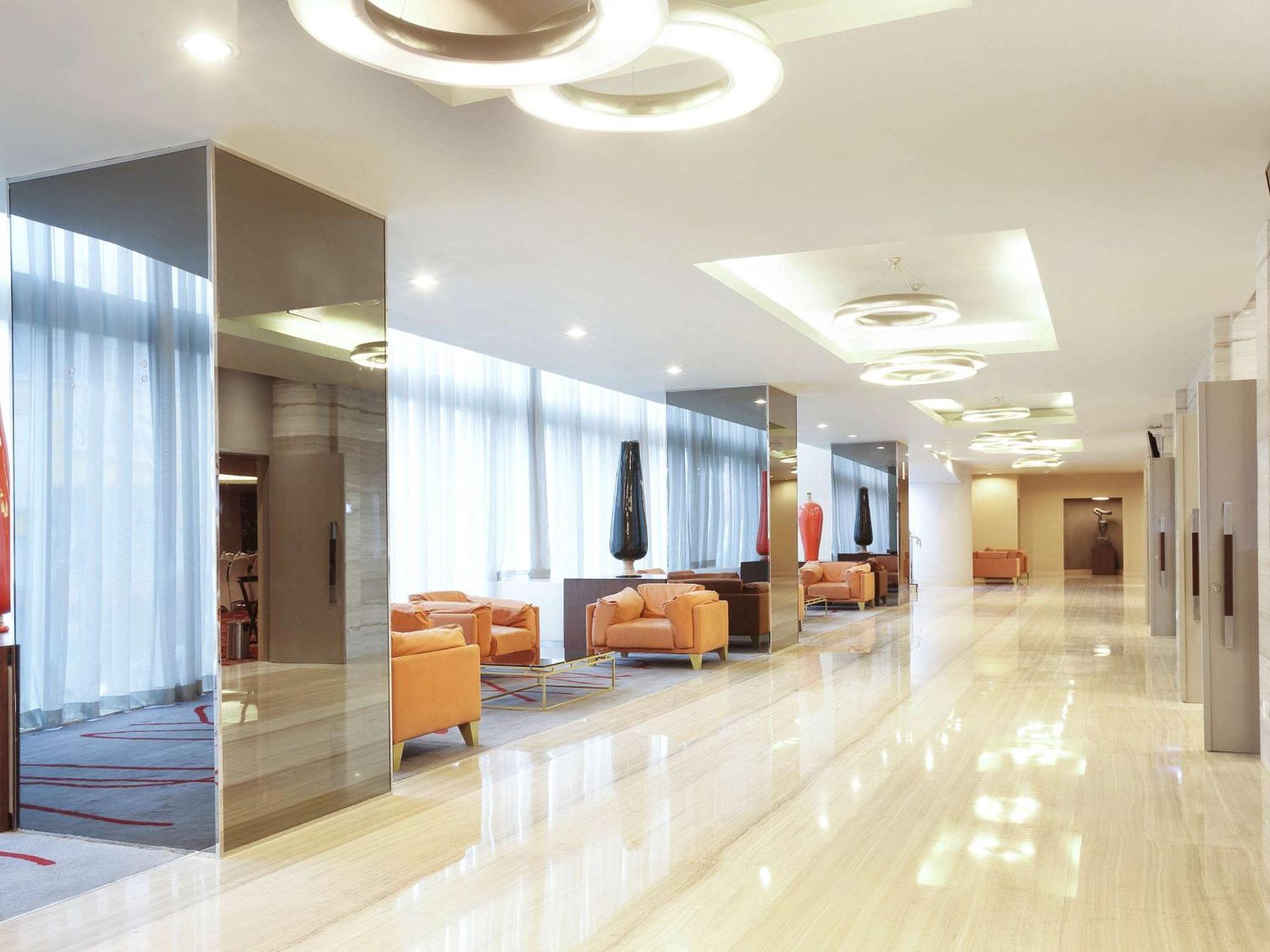 Novotel Jakarta Gajah Mada Exteriér fotografie